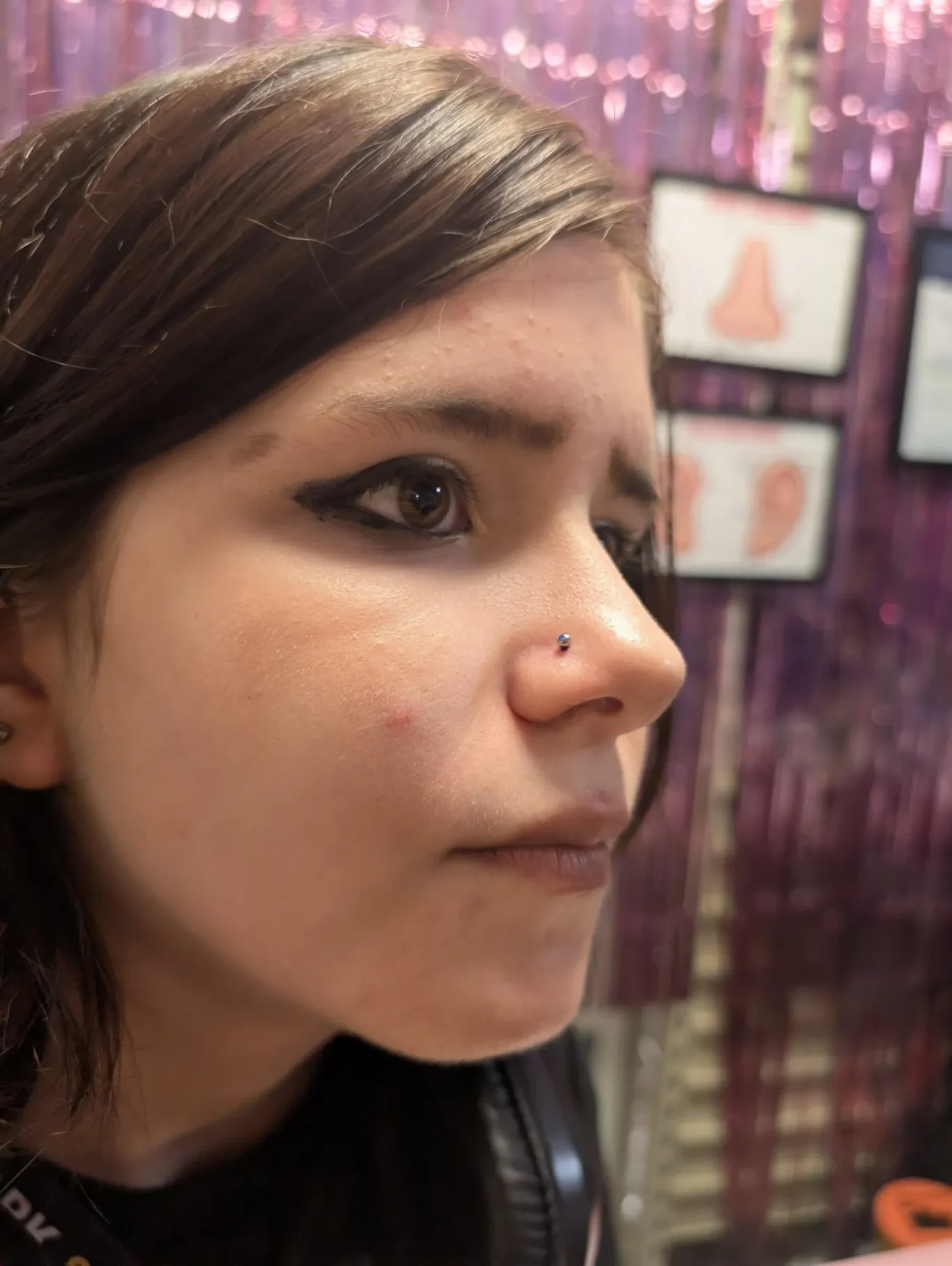 Nostril piercing / Nose piercing