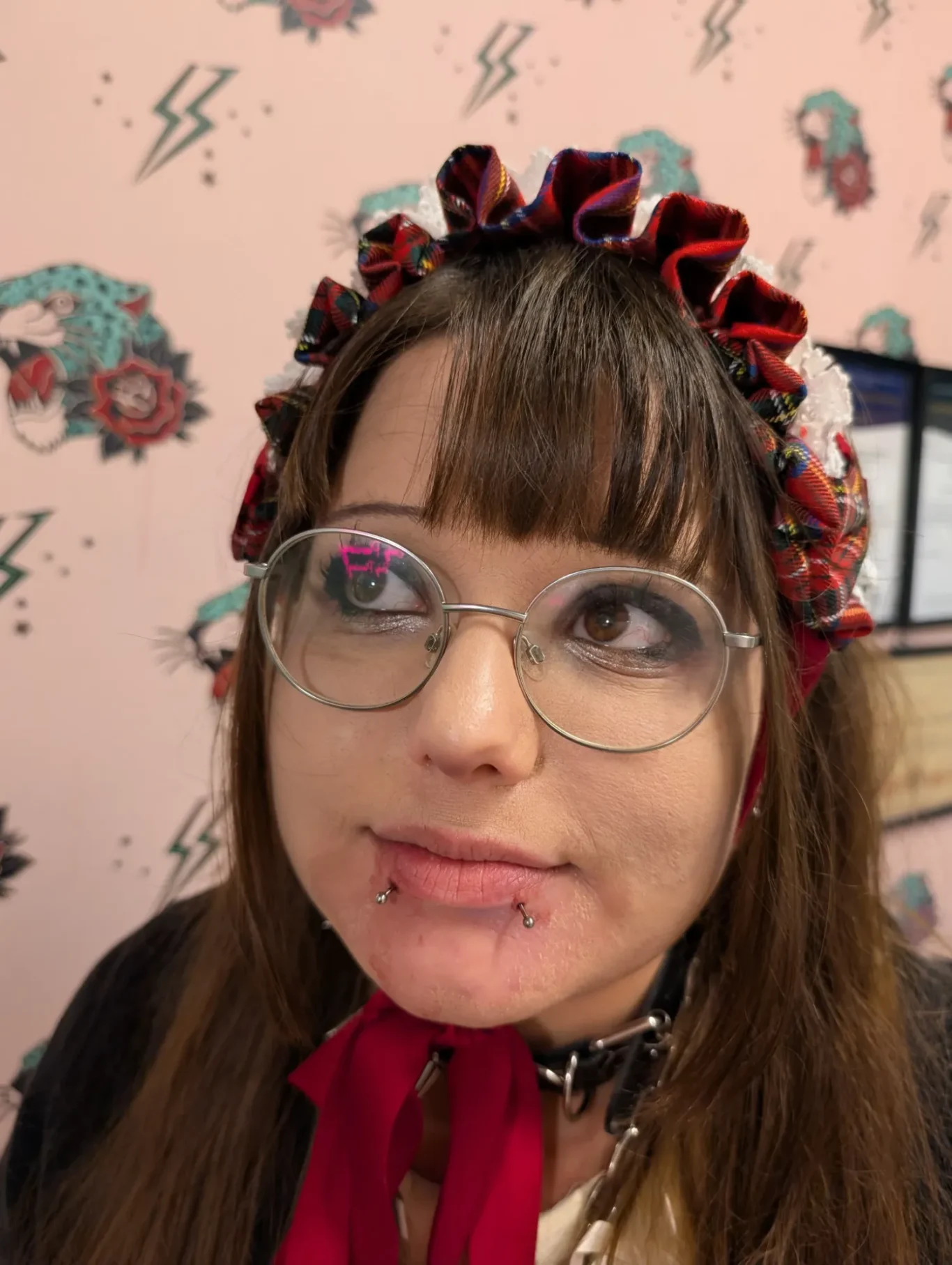 Snake Bites Lip Piercing