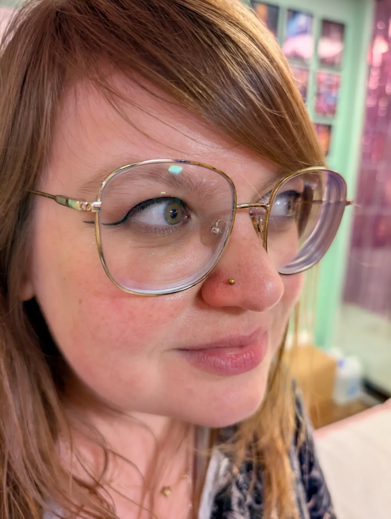 Nostril piercing / Nose piercing