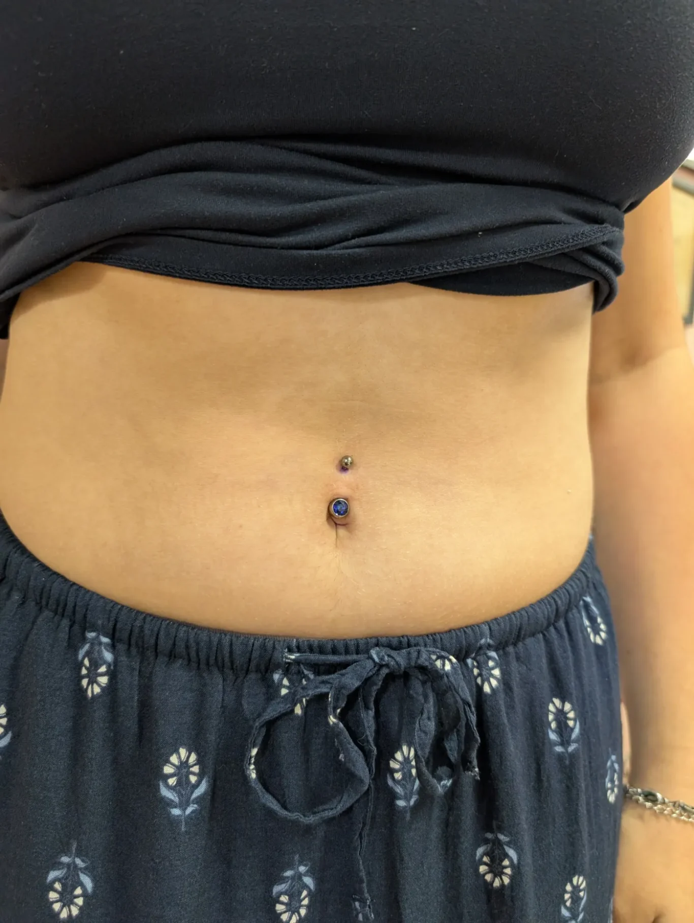 Belly Button Piercing / Navel Piercing