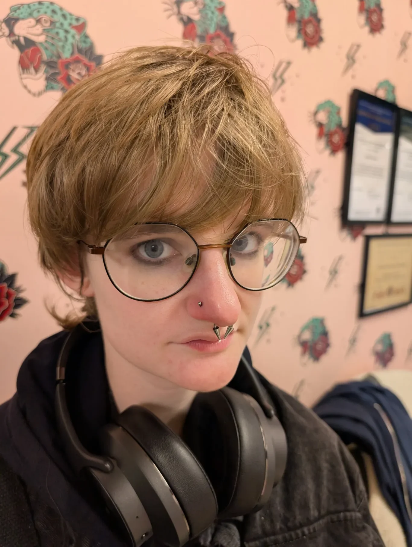 Nostril piercing / Nose piercing