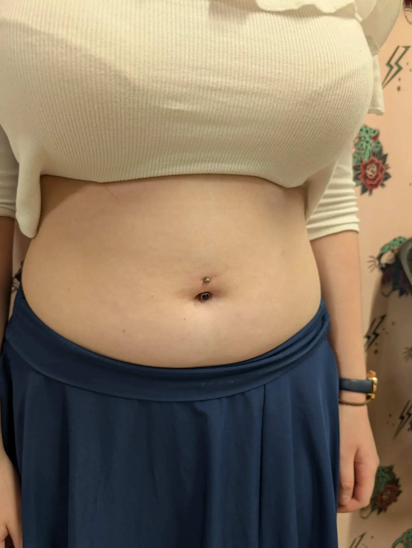 Belly Button Piercing / Navel Piercing